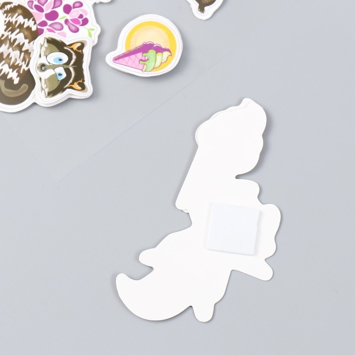 Наклейка картон 2 слоя Наклейка картон 2 слоя "Неугомонные еноты" 17х12 см