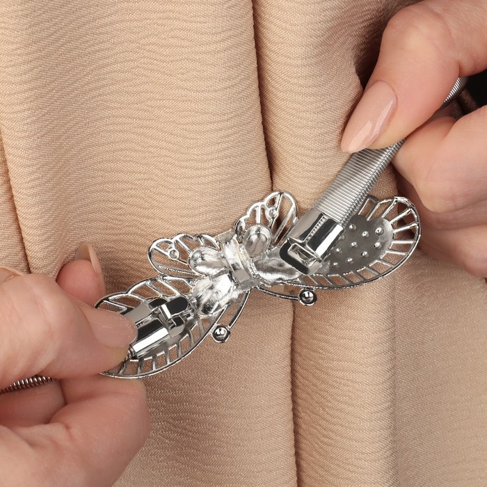 Подхват для штор «Бабочка», 9 × 3 см, 23,5 см, цвет серебряный Подхват для штор «Бабочка», 9 × 3 см, 23,5 см, цвет серебряный