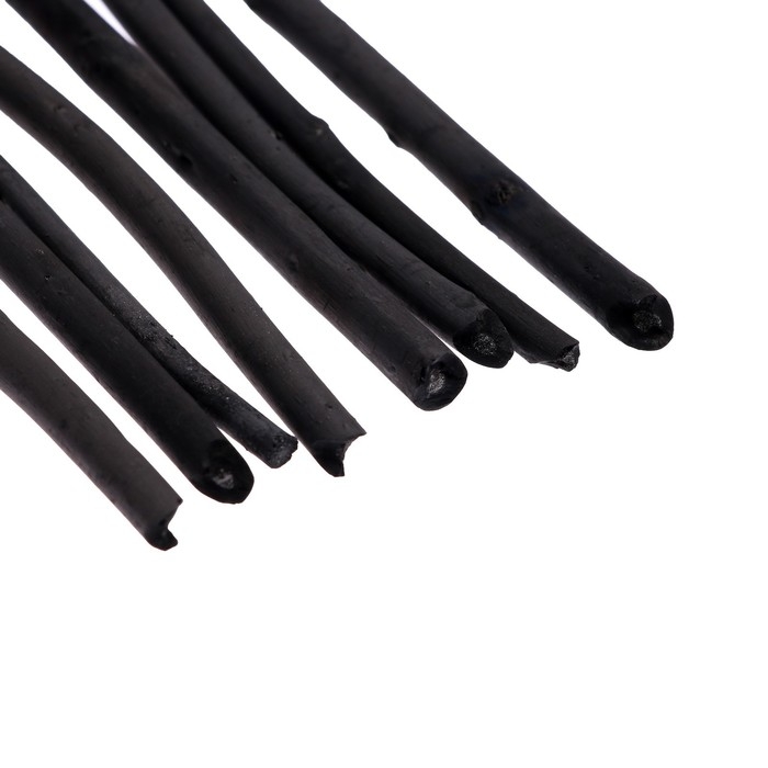 Натуральный ивовый рисовальный уголь 8 шт, 3 - 9 мм диаметр, длина 100 мм, Натуральный ивовый рисовальный уголь 8 шт, 3 - 9 мм диаметр, длина 100 мм, "Подольские товары для художников", в картонной коробке