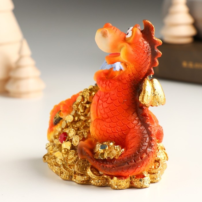 Копилка полистоун Копилка полистоун "Пухлый дракоша с монетами и подсолнухами" 8,3х6,2х9 см