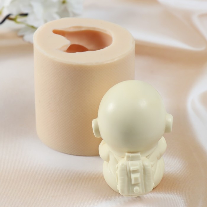 Молд силиконовый Молд силиконовый "Большой космонавт" 9х7,5х6 см