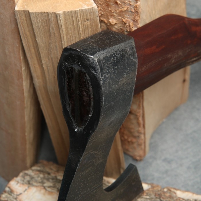 Топор охотничий кованый ТУНДРА ПРОФИ, топорище высшего сорта Топор охотничий кованый ТУНДРА ПРОФИ, топорище высшего сорта "дуб" воск, с чехлом, 1200 г