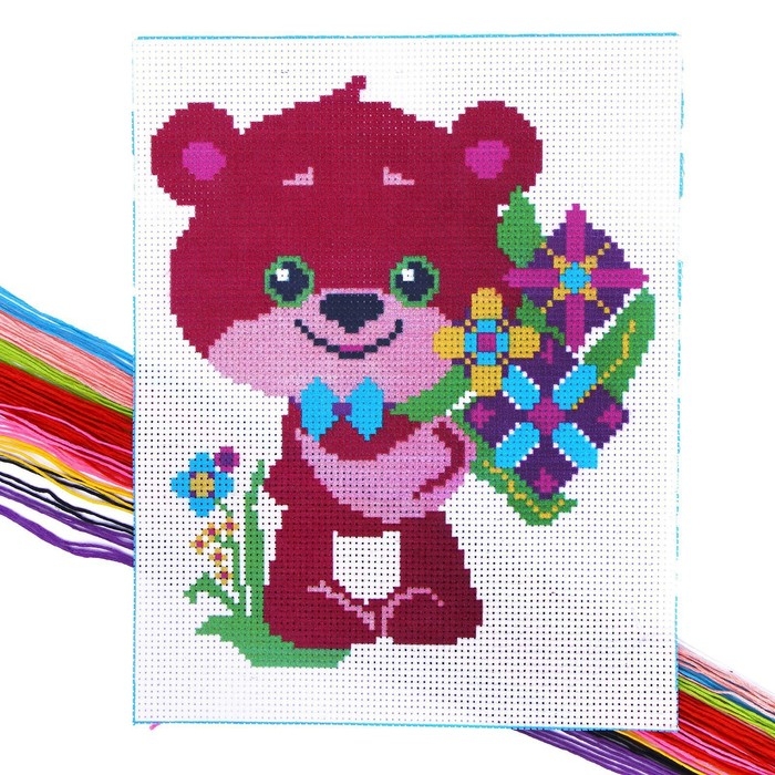 Вышивка крестиком «Мишка с букетом цветов», набор для творчества, 25 х 20 см Вышивка крестиком «Мишка с букетом цветов», набор для творчества, 25 х 20 см