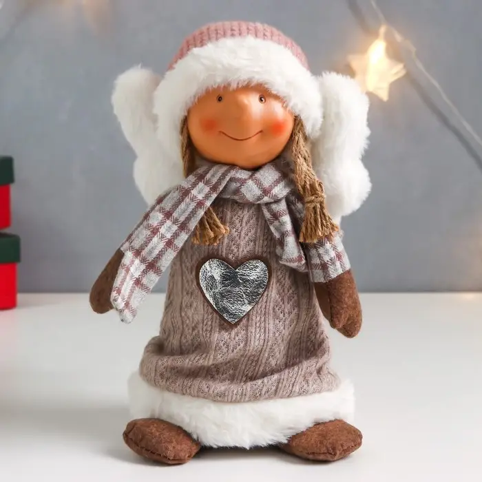 Кукла интерьерная Кукла интерьерная "Ангелочек Марфуша в бежевом вязаном платье с сердечком" 35х15х11 см