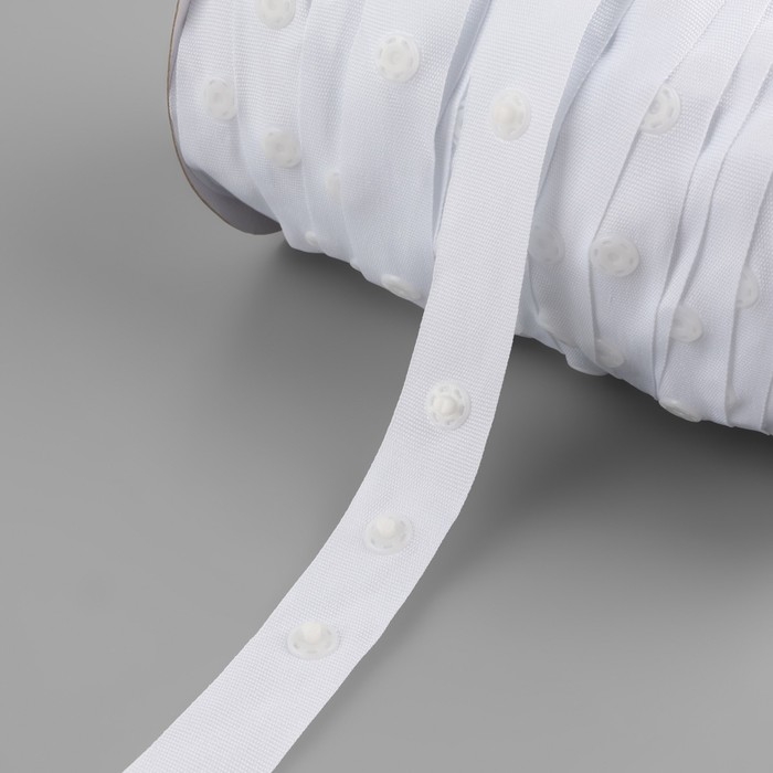 Тесьма с кнопками, 25-25-50 мм, 17 мм × 45 ± 1 м, цвет белый Тесьма с кнопками, 25-25-50 мм, 17 мм × 45 ± 1 м, цвет белый