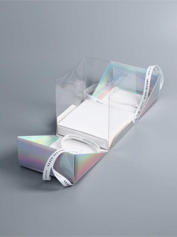 Коробка под бенто-торт с ленточками, голография , 15,5 х 15,5 х 16 см Коробка под бенто-торт с ленточками, голография , 15,5 х 15,5 х 16 см