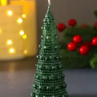 Свеча "Ёлочка с шариками "45*102 мм, лак, зеленая