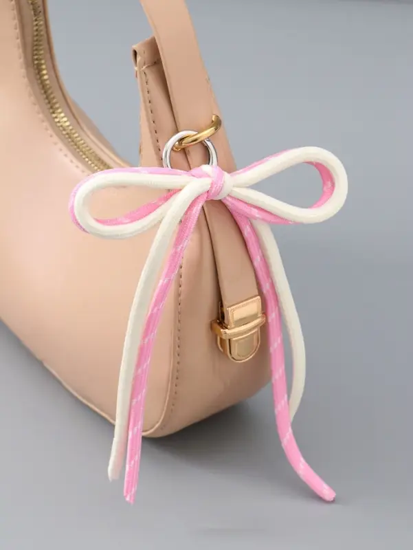 Брелок на карабине "Двойной бант" розово-белый 20х9,5х1 см