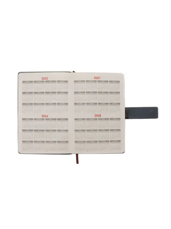 Ежедневник недатированный формат А5, с хлястиком, 128л, линия, пвх, Серый Ежедневник недатированный формат А5, с хлястиком, 128л, линия, пвх, Серый