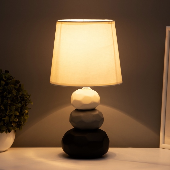 Настольная лампа Настольная лампа "Маркета" Е14 40вт 18х18х33,5 см