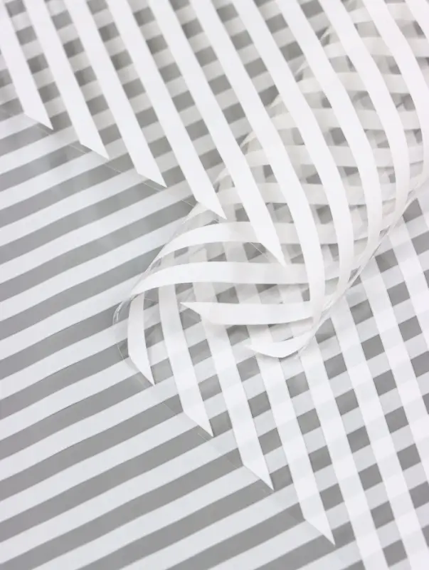 Пленка прозрачная с рисунком «Диагональ» Белая 0.7×8.2±5%м