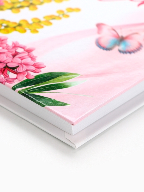 Ежедневник в твердой обложке А5, 80 л Ежедневник в твердой обложке А5, 80 л "С 8 Марта"