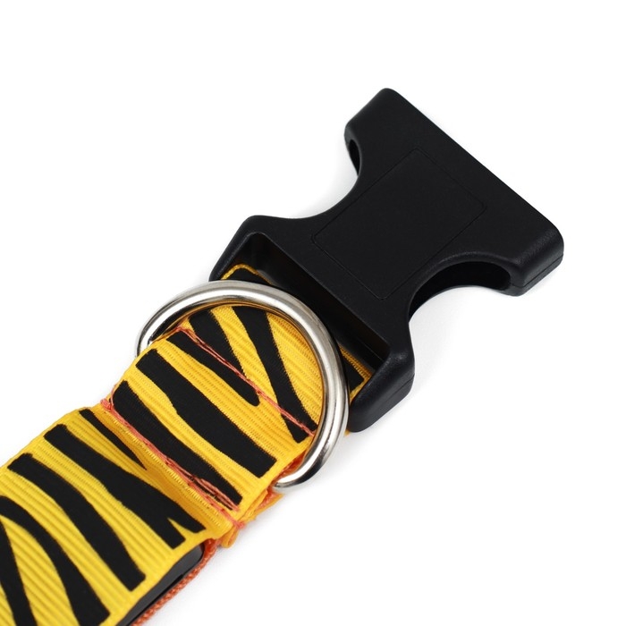 Ошейник с подсветкой Тигр 3 режима свечения, размер L, ОШ 48-60 х 2,5 см оранжевый Ошейник с подсветкой Тигр 3 режима свечения, размер L, ОШ 48-60 х 2,5 см оранжевый