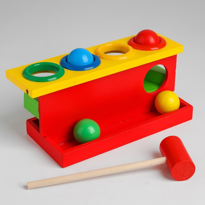 Стучалка на прямоугольном основании с 4 шариками, спуском и молоточком Стучалка на прямоугольном основании с 4 шариками, спуском и молоточком