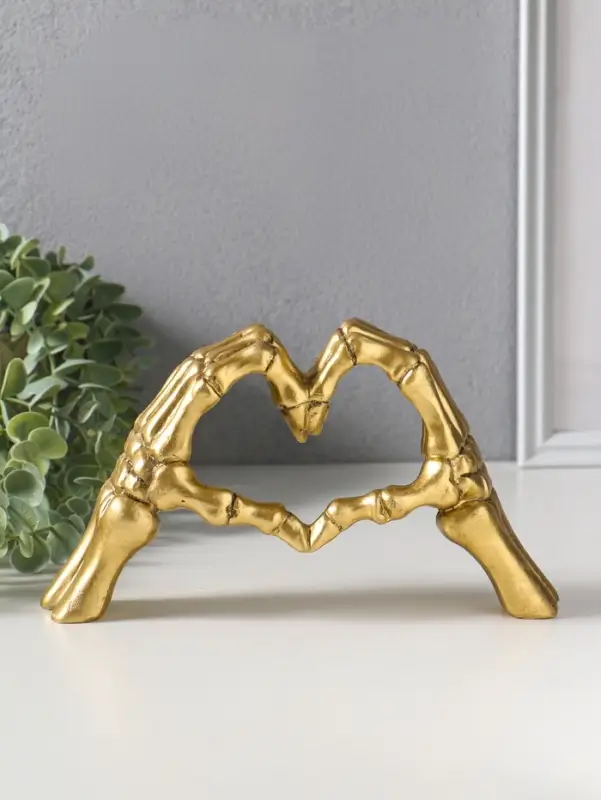 Сувенир полистоун "Руки скелета в форме сердца" золото 24х6,5х13 см