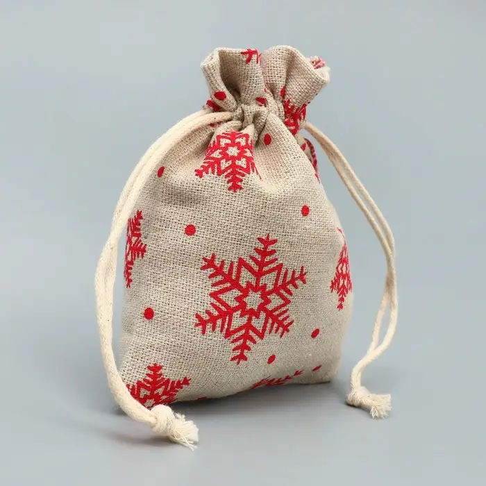 Мешочек подарочный холща «Новогодние ожидания», снежинки, холща, 10 х 12 см +/- 1.5 см Мешочек подарочный холща «Новогодние ожидания», снежинки, холща, 10 х 12 см +/- 1.5 см