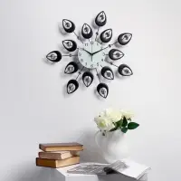 Часы настенные интерьерные &laquo;Чёрные лепестки&raquo;, серия: Ажур, бесшумные, плавный ход, 47&times;47 см, d=15 см, от батарейки 1&times;АА