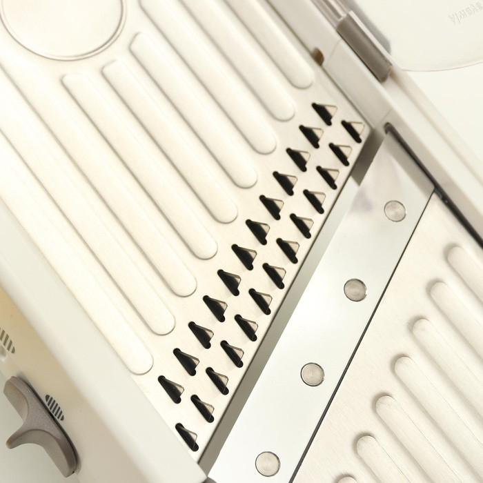 Овощерезка Magistro Stormy, с контролируемым углом нарезания, нержавеющая сталь, 35×15×14 см, цвет белый Овощерезка Magistro Stormy, с контролируемым углом нарезания, нержавеющая сталь, 35×15×14 см, цвет белый