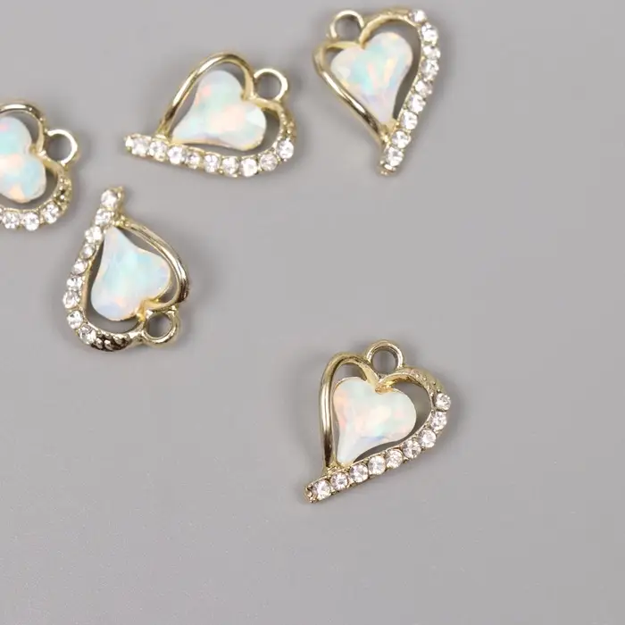 Декор для творчества металл, стразы Декор для творчества металл, стразы "Изогнутое сердце" золото, белый 1,8х1,3х0,5 см