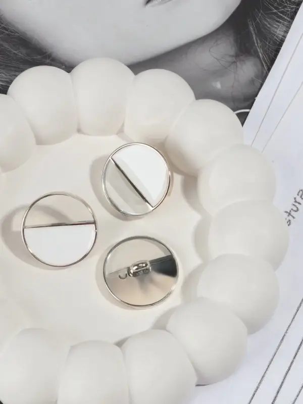 Пуговицы на ножке, пластиковые, d=25 мм, набор 5 шт., белые