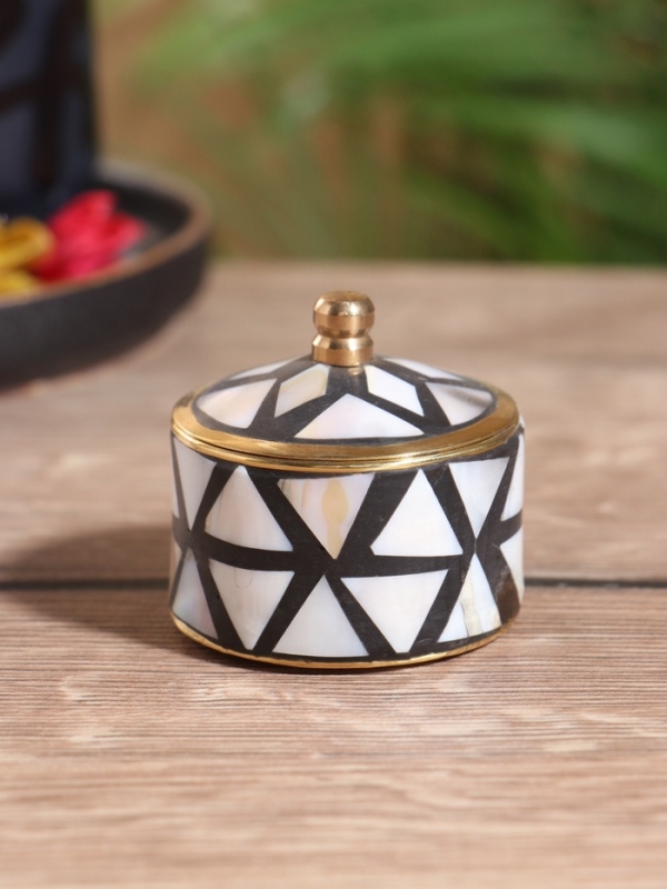 Шкатулка «Мозаика», латунь с перламутром, 5×5×5 см, чёрная Шкатулка «Мозаика», латунь с перламутром, 5×5×5 см, чёрная