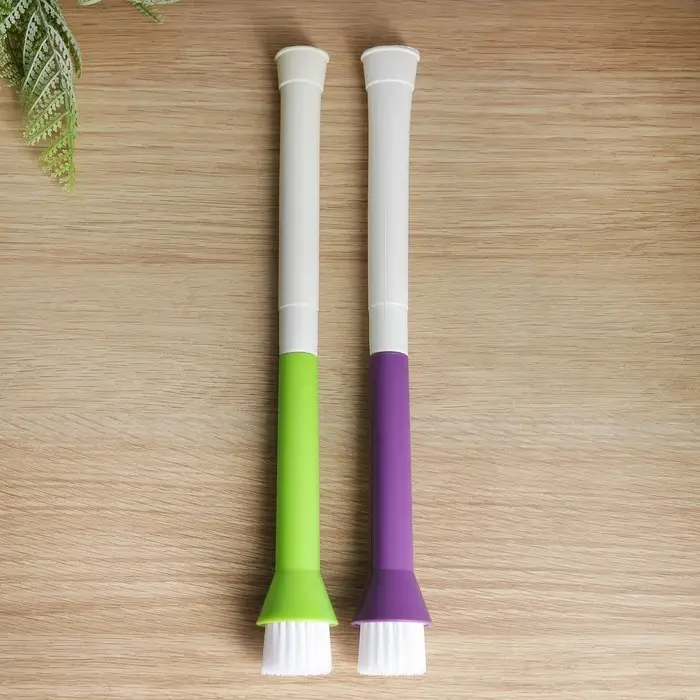 Щётка - насадка на кухонный кран, диаметр отверстия 2,5 см, длина 32 см, длина щётки 2,5 см Щётка - насадка на кухонный кран, диаметр отверстия 2,5 см, длина 32 см, длина щётки 2,5 см