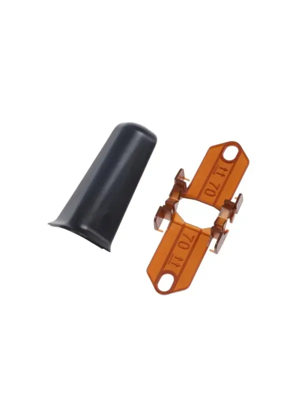 Угол наружный для плинтуса &laquo;Деконика&raquo;, с крепежом, 70 мм, 2 штуки, цвет 007 чёрный