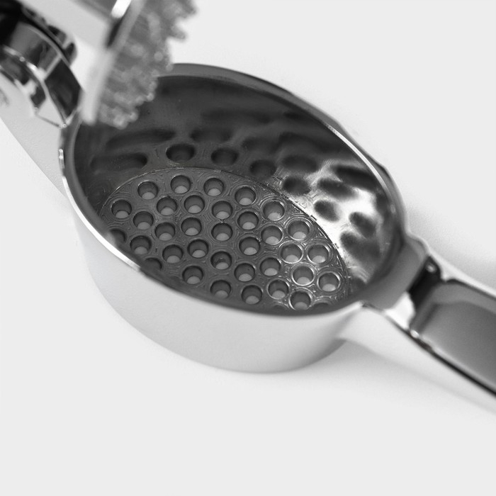 Пресс для чеснока Magistro Volt, нержавеющая сталь Пресс для чеснока Magistro Volt, нержавеющая сталь