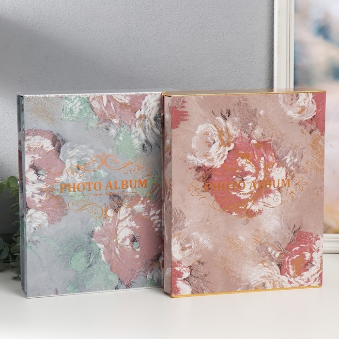 Фотоальбом на 200 фото 13х18 см Фотоальбом на 200 фото 13х18 см "Цветочная фреска" золото, в коробке МИКС 5,8х23,7х29,8 см