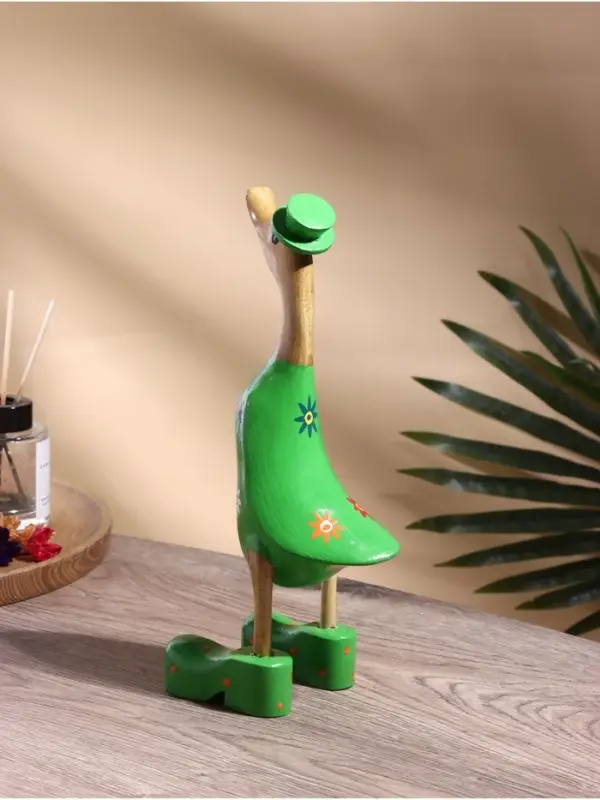 Сувенир &laquo;Утка в зеленой одежде с принтом&raquo;, дерево, 13&times;9&times;27 см