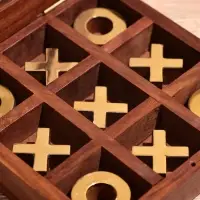 Игра настольная &laquo;Крестики-нолики&raquo;, 13&times;13 см, манговое дерево, латунь