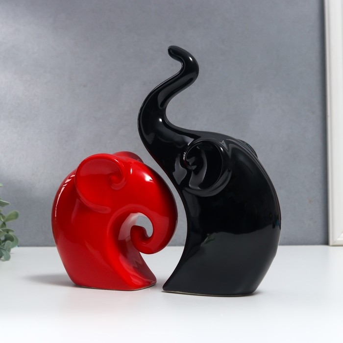 Сувенир керамика Сувенир керамика "Слоны красный и чёрный" набор 2 шт 12х12 22х13 см