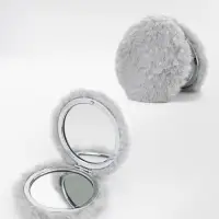 Зеркало складное «Мех», d=8 см, с увеличением, с искусственным мехом, серое Зеркало складное «Мех», d=8 см, с увеличением, с искусственным мехом, серое