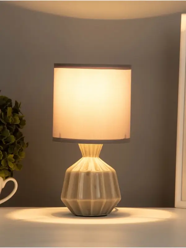 Лампа настольная RISALUX &laquo;Центр&raquo;, 40 Вт, Е14, серая, 12&times;12&times;24 см