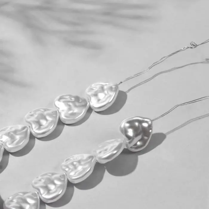 Бусины пластиковые на нити &laquo;Жемчуг&raquo;, 1.4&times;1.4&times;0.6 см, набор 90 шт., цвет белый