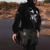 Сумка спортивная РОСКОСМОС х ONLYTOP, чёрная