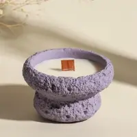 Свеча в вулканическом подсвечнике "Чаша" деревянный фитиль, сиреневая 9,3х9,3х5,5 см