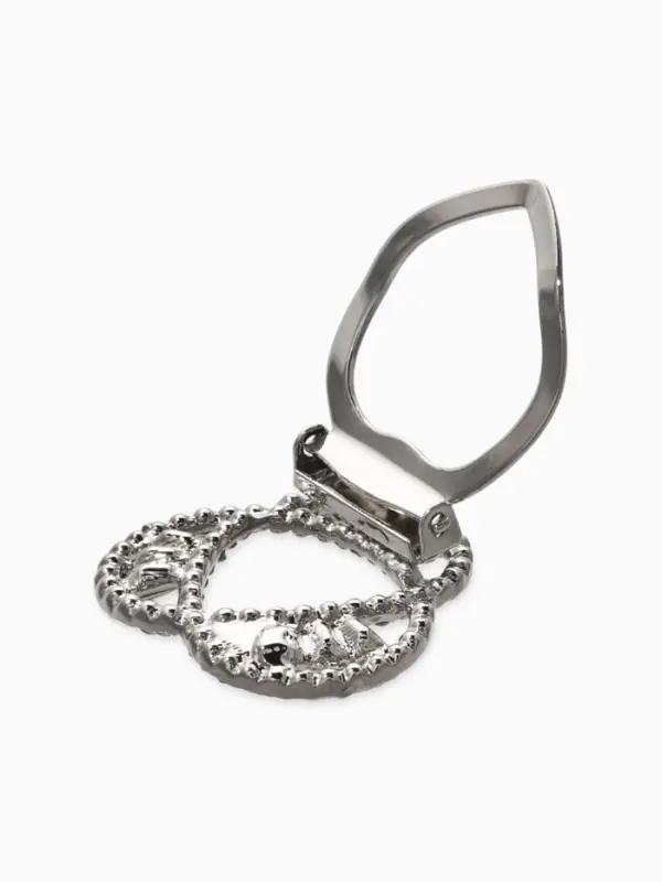 Зажим для платка &laquo;Три нити&raquo;, белый в серебре