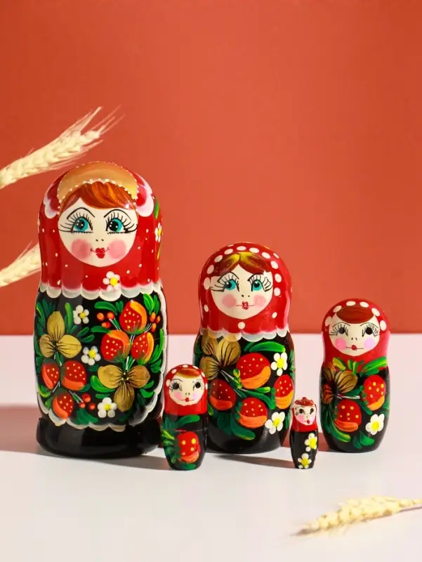 Матрёшка дерево &laquo;Весела&raquo;, красная голова, низ чёрный, 5-кукольная, 14 см