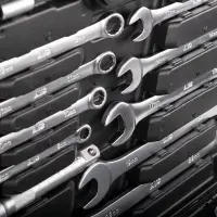 Набор инструментов 82 предмета "MASTER" AVS MTS-82