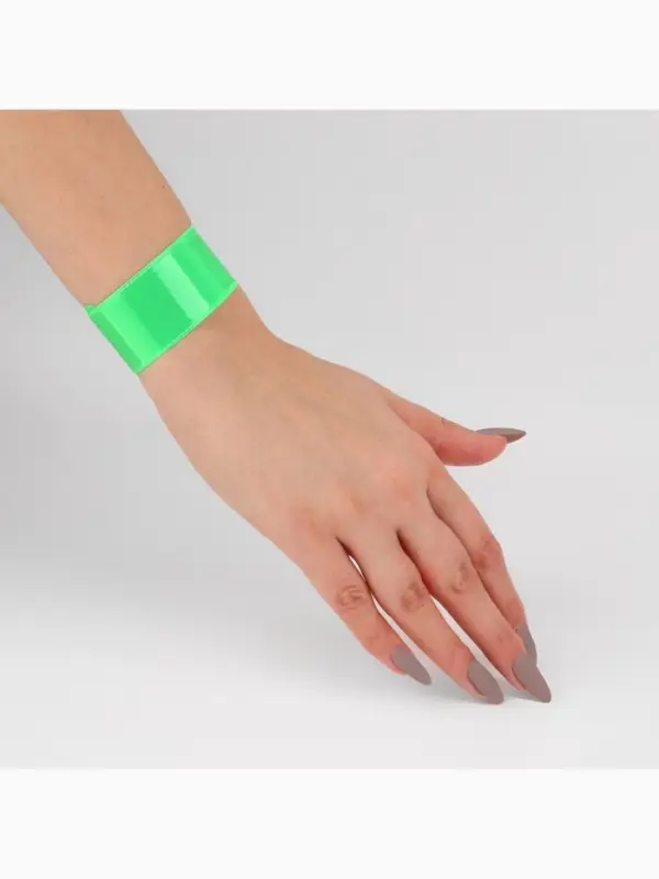 Светоотражающий слэп-браслет, самофиксирующийся, 22&times;3 см, цвет МИКС
