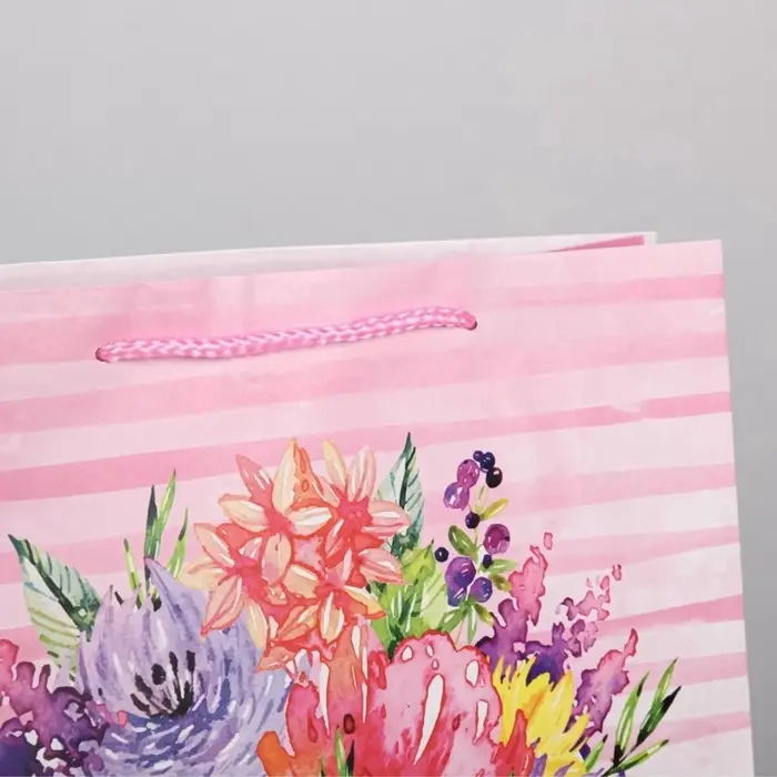 Пакет подарочный ламинированный, упаковка, With Love, L 28&times;38&times;9 см