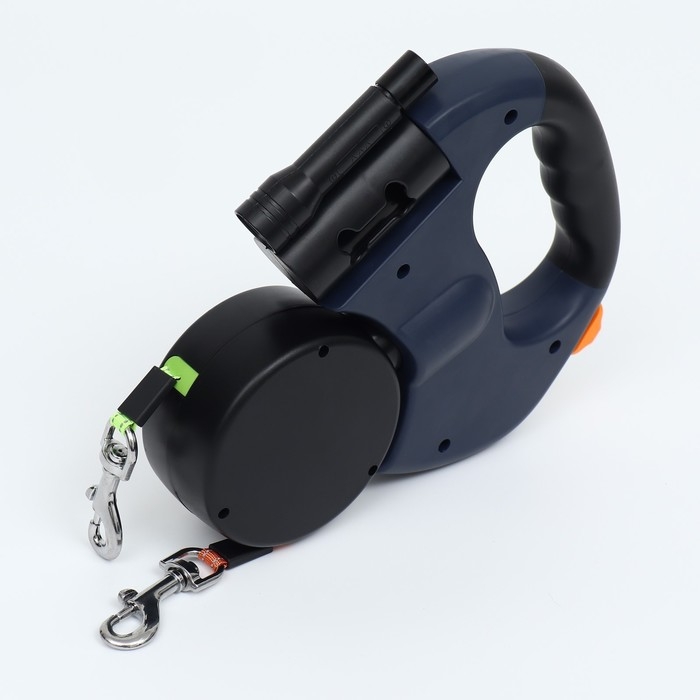 Рулетка-сворка на 2 собак, с фонариком и контейнером для пакетов, 3 м, до 15 кг каждая Рулетка-сворка на 2 собак, с фонариком и контейнером для пакетов, 3 м, до 15 кг каждая