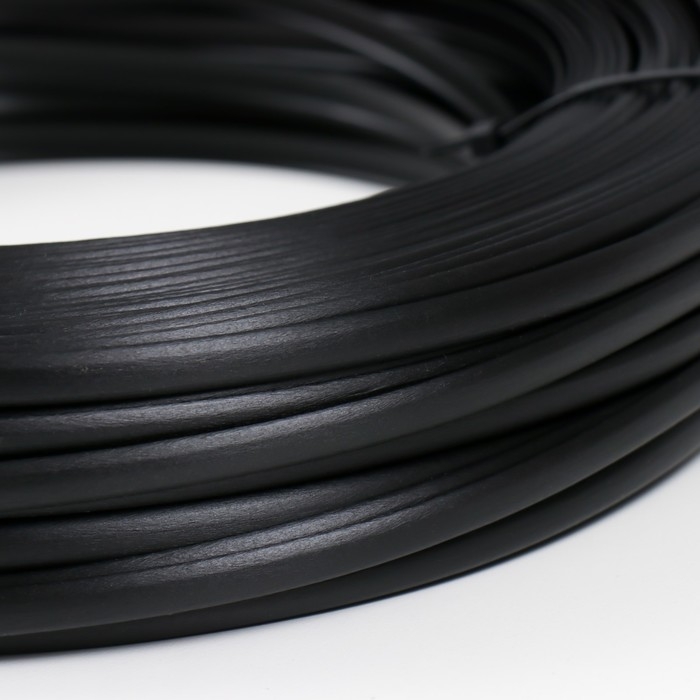 Ротанг искусственный гладкий 8 мм 100 м полумесяц (черный) Ротанг искусственный гладкий 8 мм 100 м полумесяц (черный)