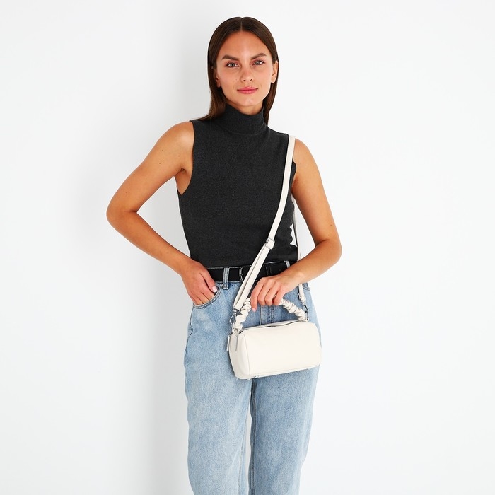 Сумка-багет на молнии, цвет молочный Сумка-багет на молнии, цвет молочный