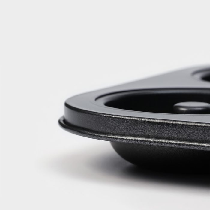 Форма для выпечки Доляна &laquo;Пончики&raquo;, 26,5&times;17 см, 6 ячеек, антипригарное покрытие, цвет чёрный