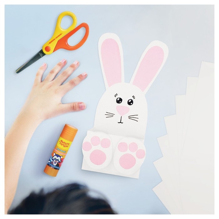 Картон белый двухсторонний А4, 7 листов Мульти-Пульти, белоснежный, мелованный Картон белый двухсторонний А4, 7 листов Мульти-Пульти, белоснежный, мелованный