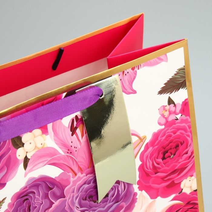 Пакет подарочный, упаковка, «Самой нежной», 30.5 х 25.4 х 12.7 см Пакет подарочный, упаковка, «Самой нежной», 30.5 х 25.4 х 12.7 см