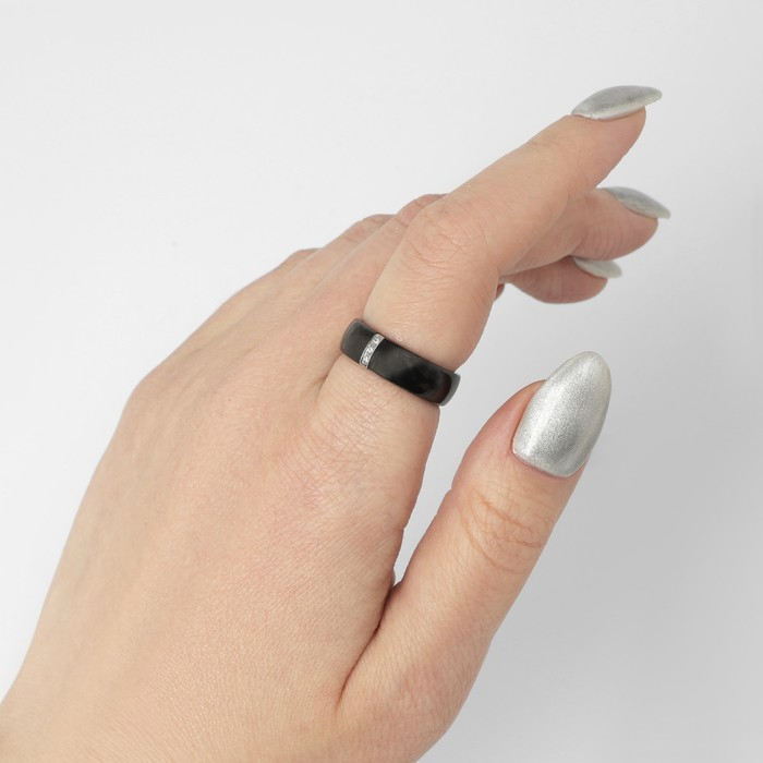 Кольцо керамика «Стразы», 6 мм, цвет чёрный, 19 размер