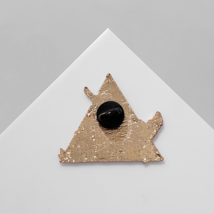 Значок «Япония» девушка с птицей, цветной в золоте Значок «Япония» девушка с птицей, цветной в золоте